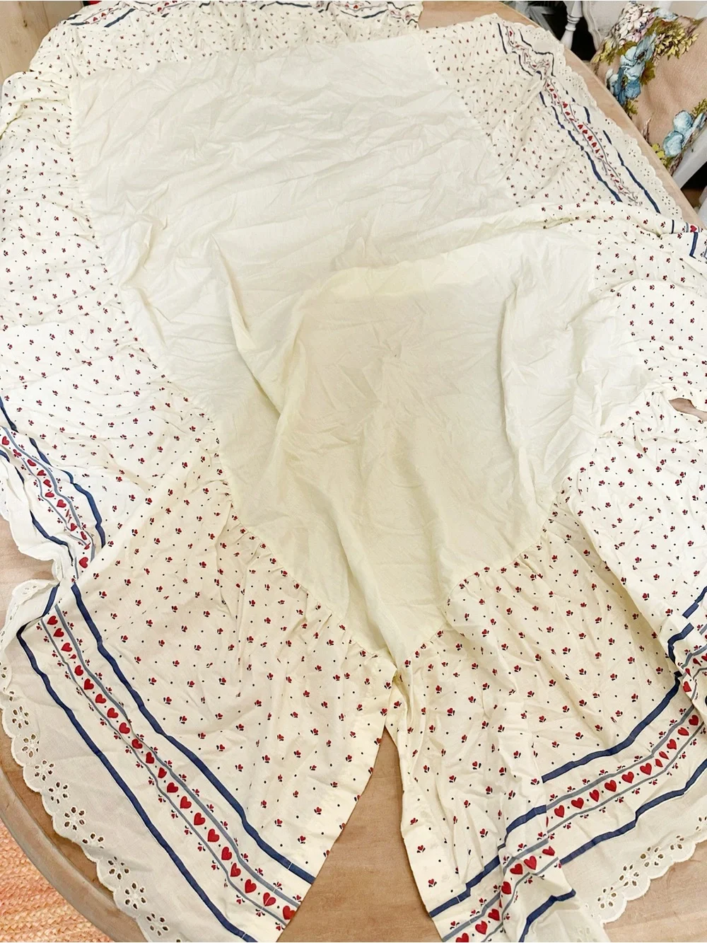 Nursery crib skirt and organizer